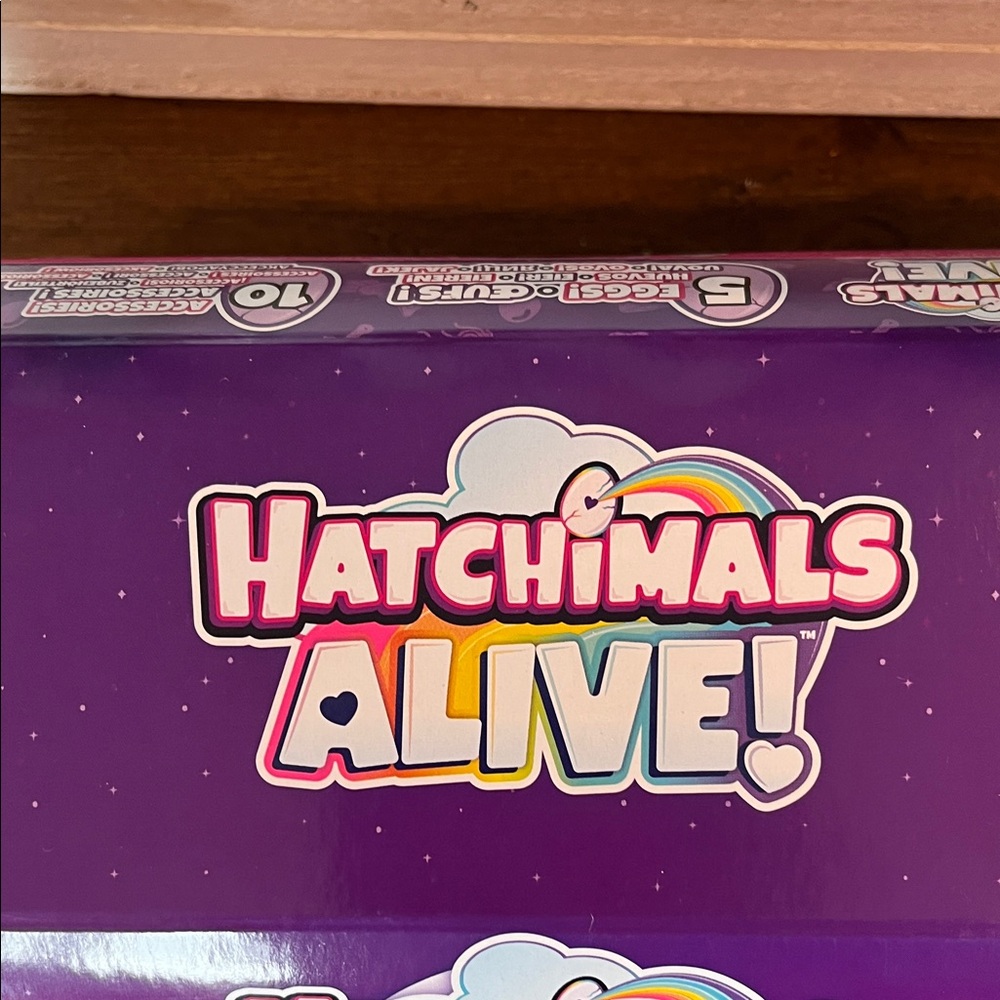 NWT Hatchimals Alive Rainbow Splash Toy - Picture 2 of 13